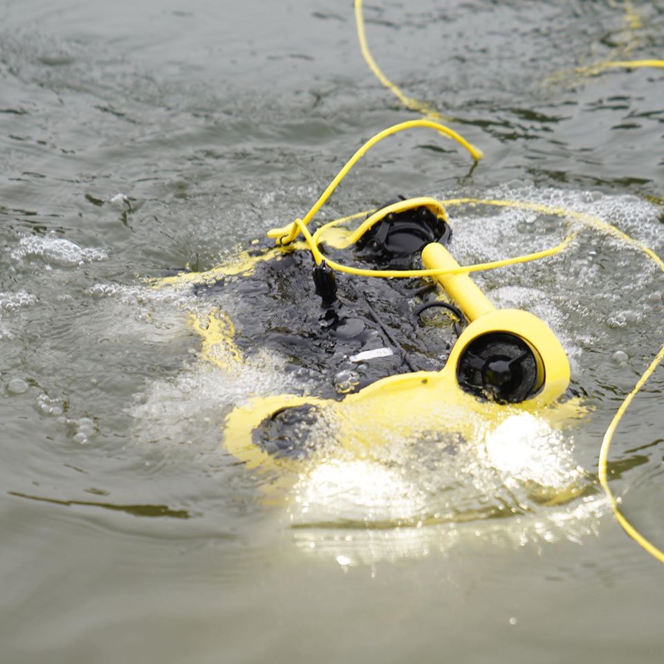 new-underwater-drone-2020-chasing-m2.jpg